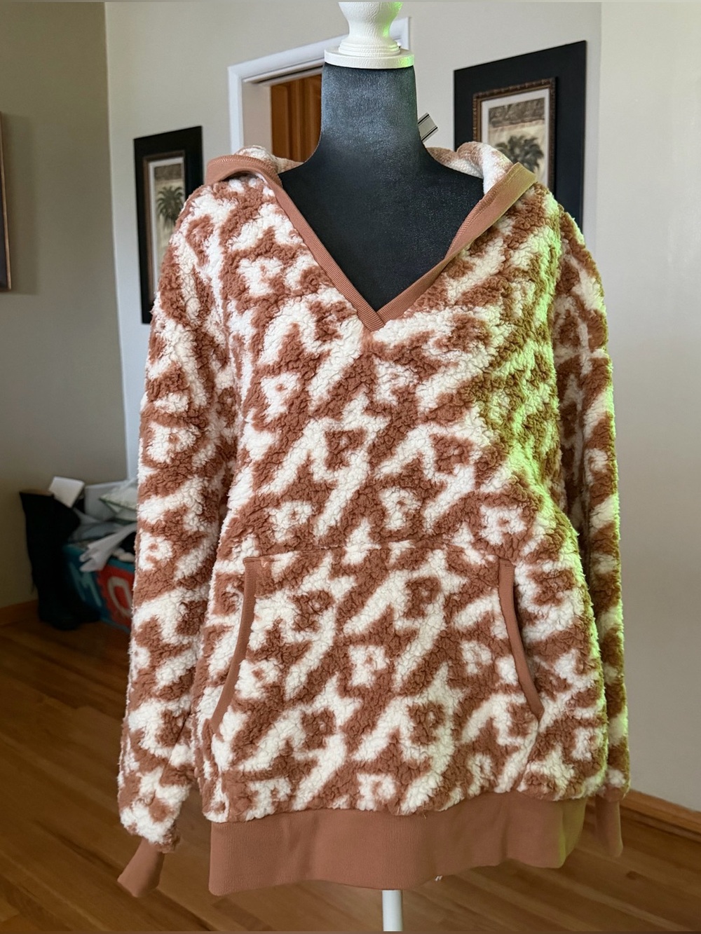PINK Victoria's Secret Brown & Cream Sherpa